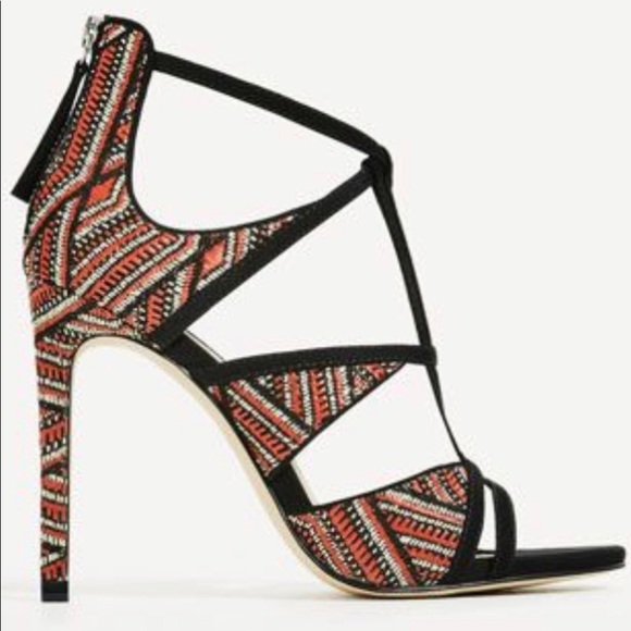 Brand new Zara contrasting fabric heel - Picture 3 of 7